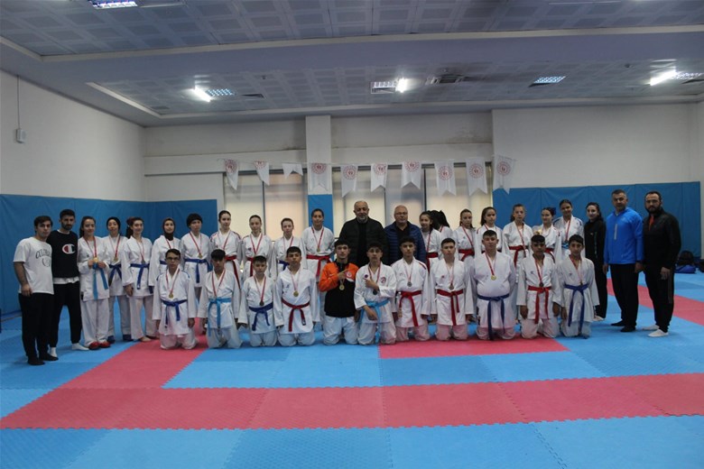Gençlik Haftası'nda Karate Heyecanı