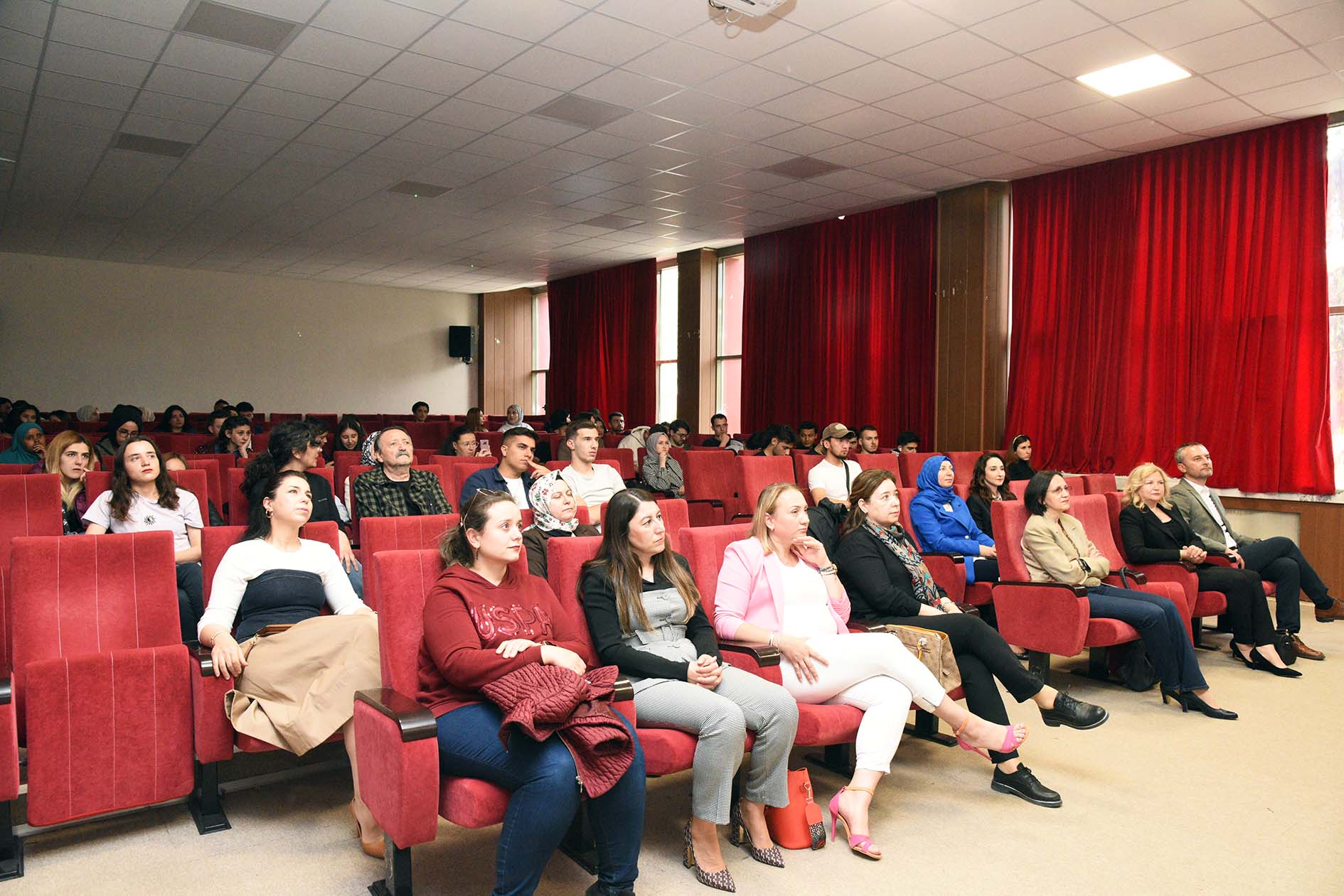 İş Hayatında Kadınlar ve İlham Veren Başarı Hikayeleri