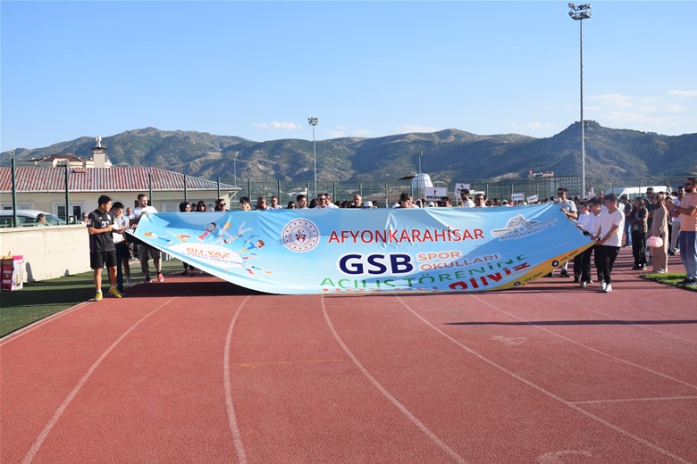 GSB Spor Okulları ve GSB Engelsiz Spor Okulları'nın açılışı düzenlendi