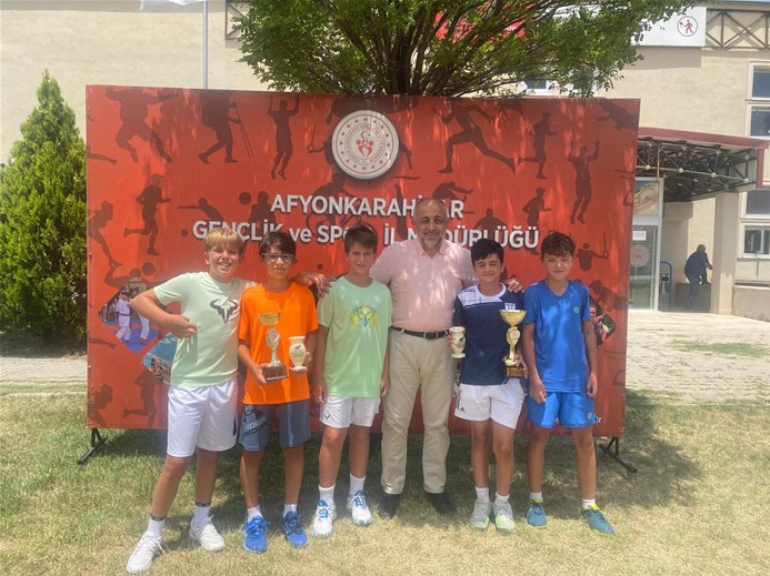 12 Yaş Tenis Yaz Kupası -2 Turnuvası tamamlandı