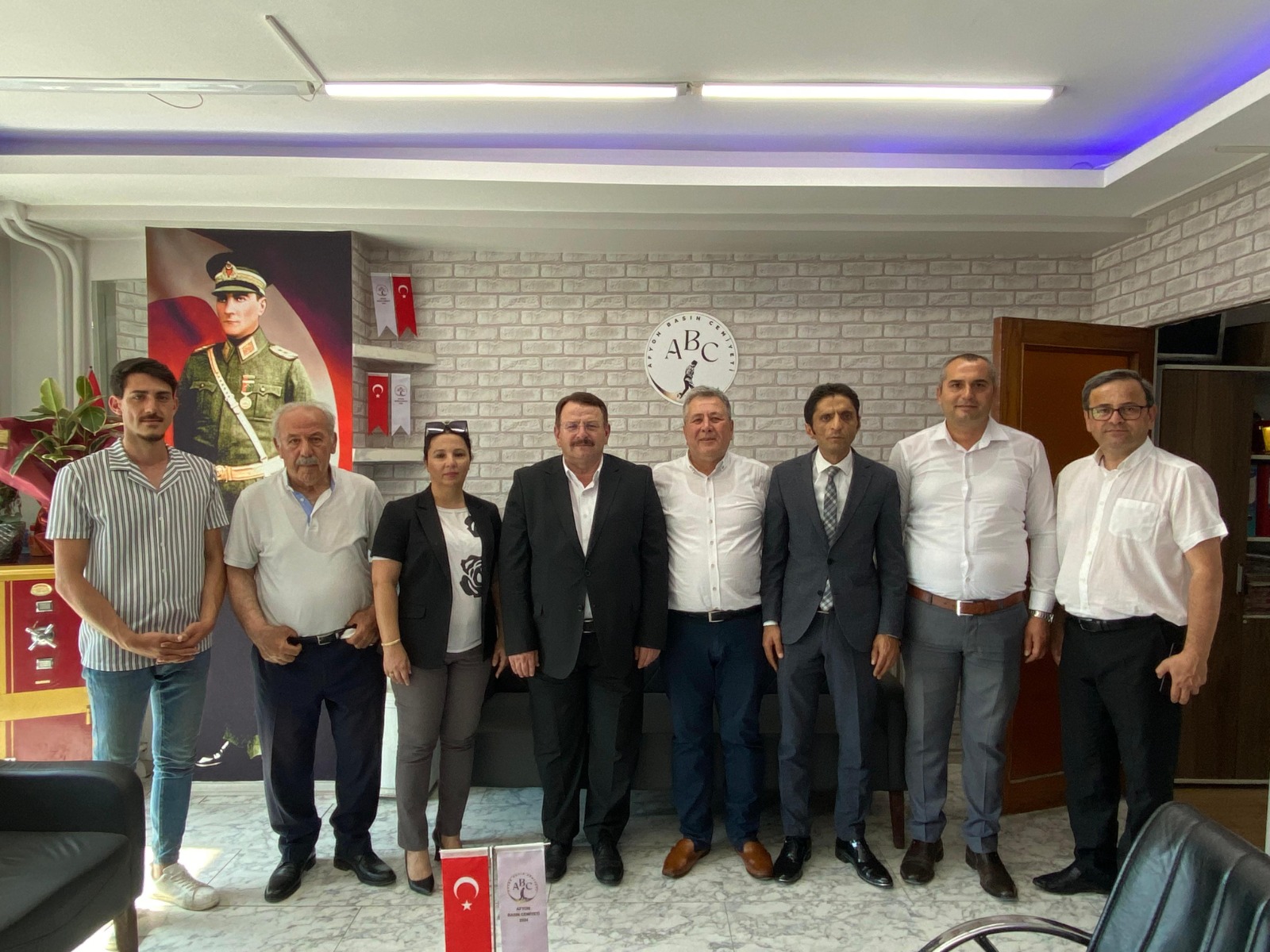 AFYON'DA 195 BİN SGK'LI BULUNUYOR