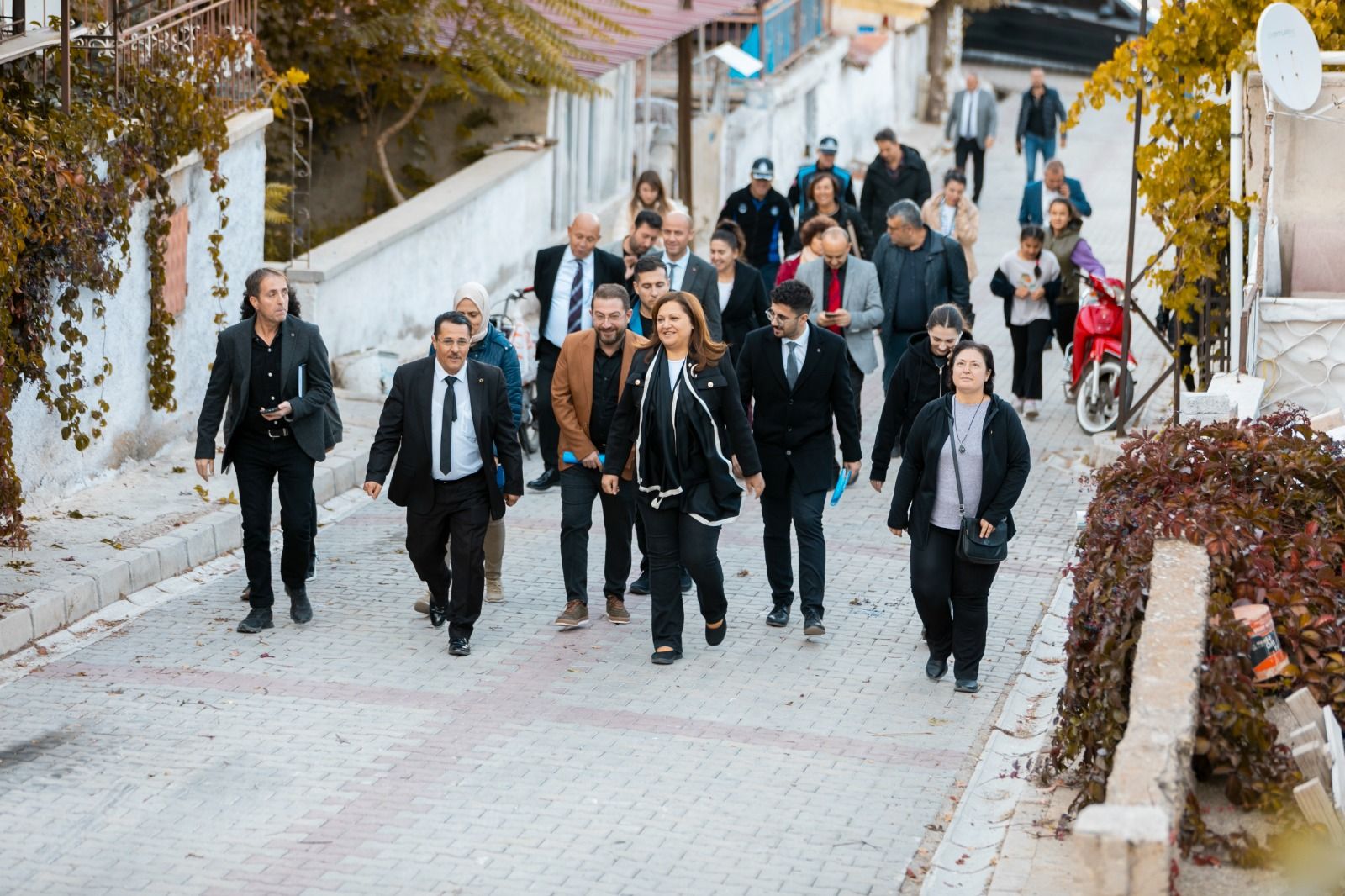 “GAYRETİMİZ DAHA GÜZEL BİR AFYONKARAHİSAR İÇİN”