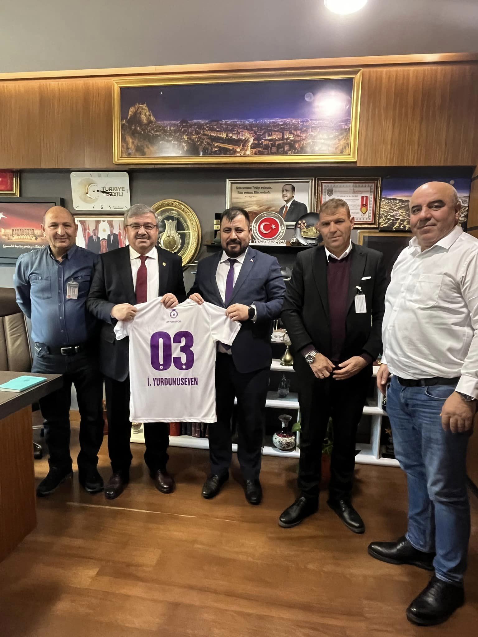 Afyonspor Yönetimi Milletvekillerini TBMM'de Ziyaret Etti