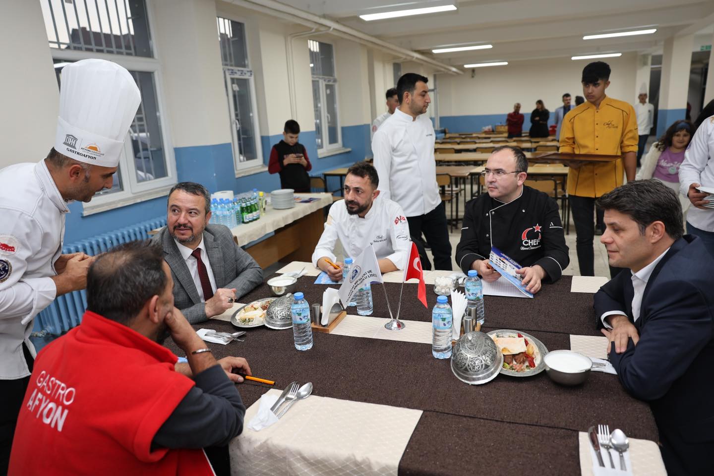 Sandıklı'da Öğretmenlerden Yemek Yarışması