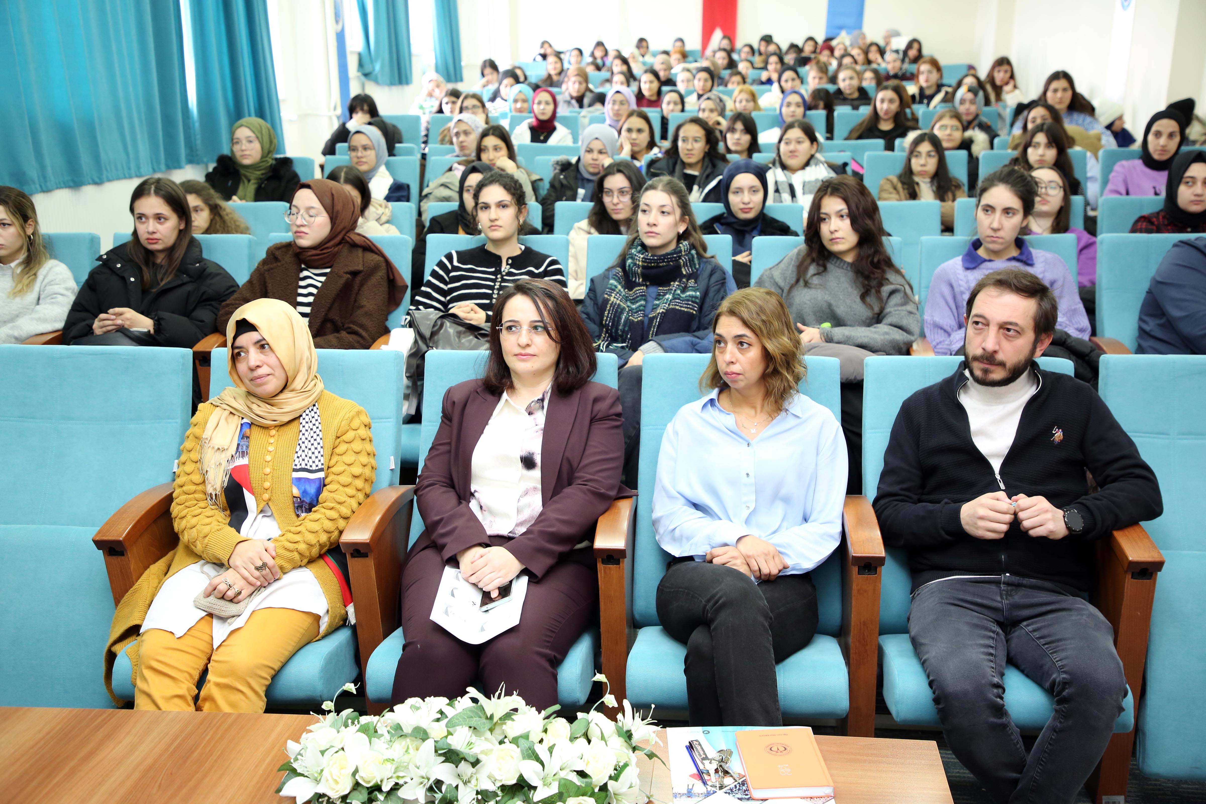 Afyon MYO’da “Özel Gereksinimli Çocuklar, Aileler ve Kardeşler” Anlatıldı