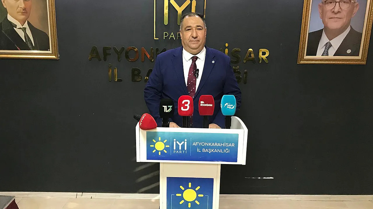 “TÜRK MİLLETİ ÜZERİNDE APAÇIK OYUN OYNUYORLAR”