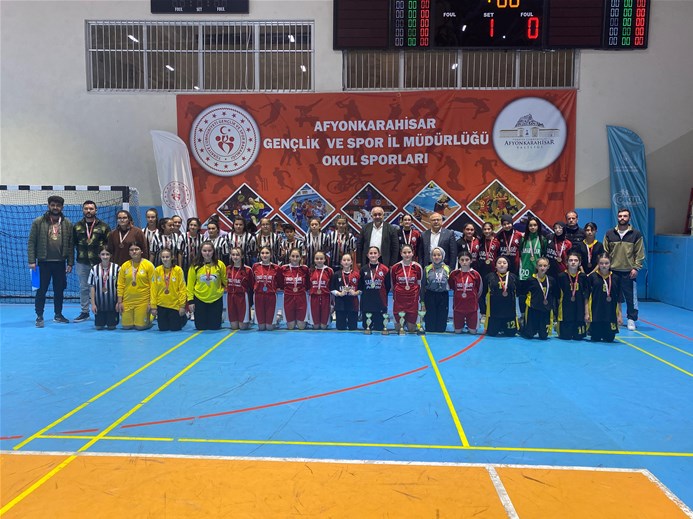 Okul Sporları Futsal Yıldız Kızlar Müsabakaları sona erdi