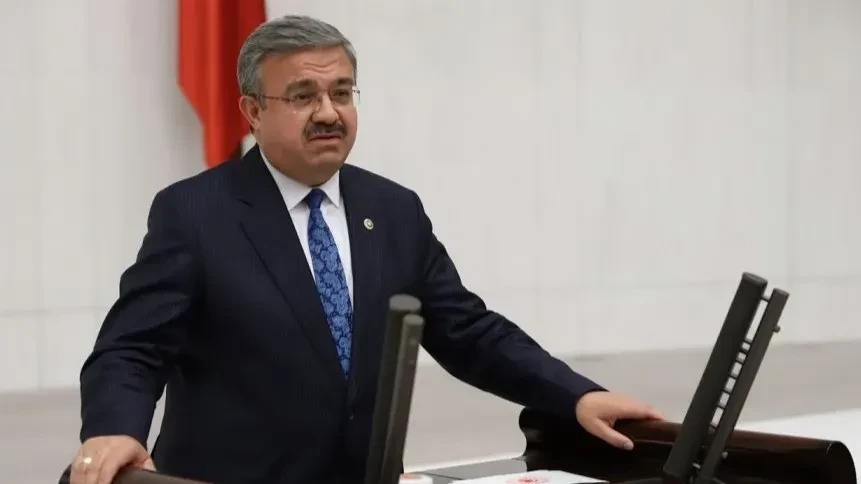 “EMEK VE ALINTERİ KALKINMANIN TEMEL TAŞLARIDIR”