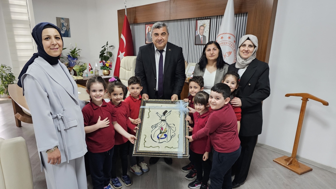 Minik Elleriyle Gelenekten Geleceğe Keçe Dokudular