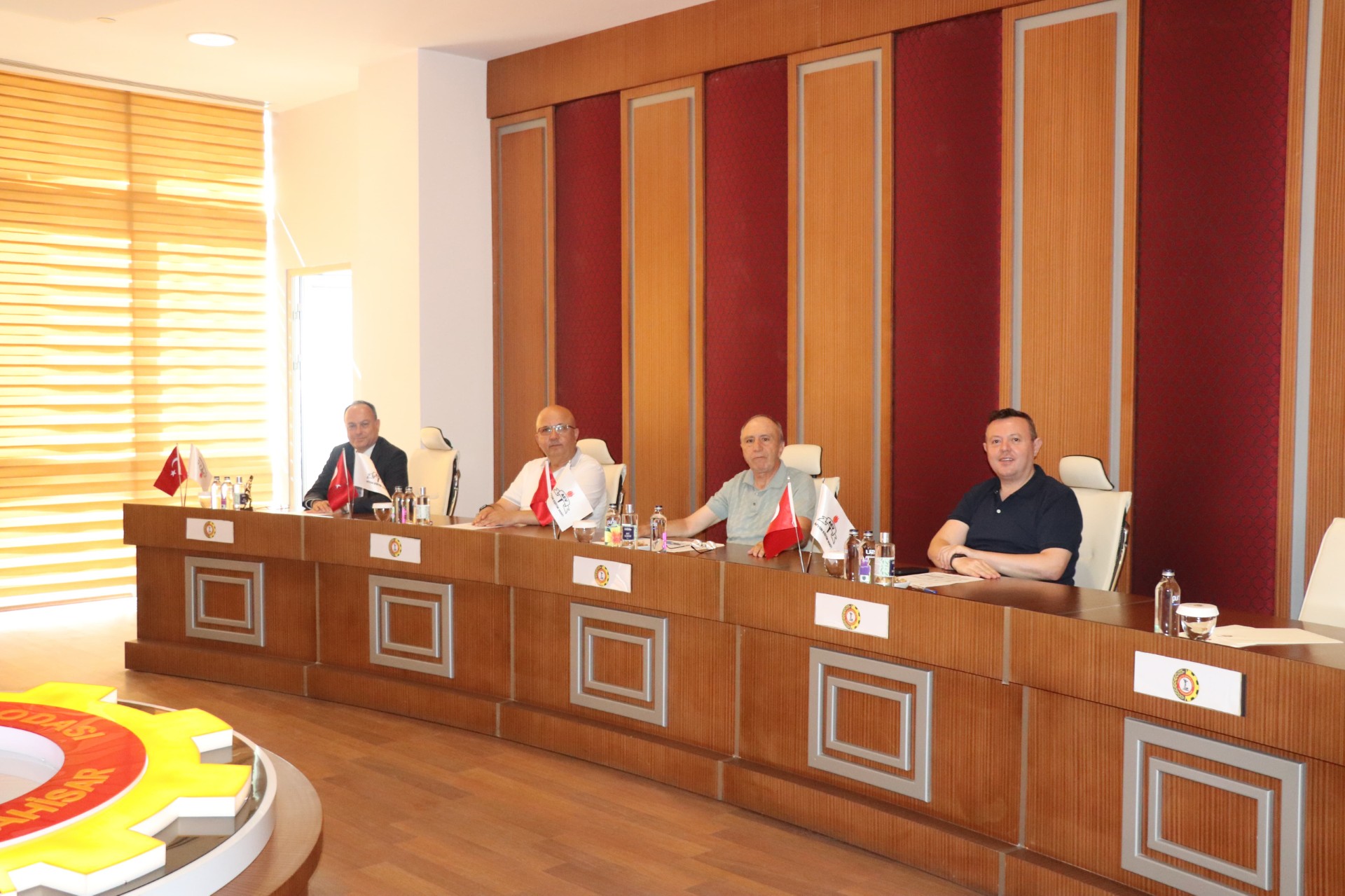 AFYON EĞİTİM VAKFI YÖNETİM KURULU TOPLANTISI YAPILDI