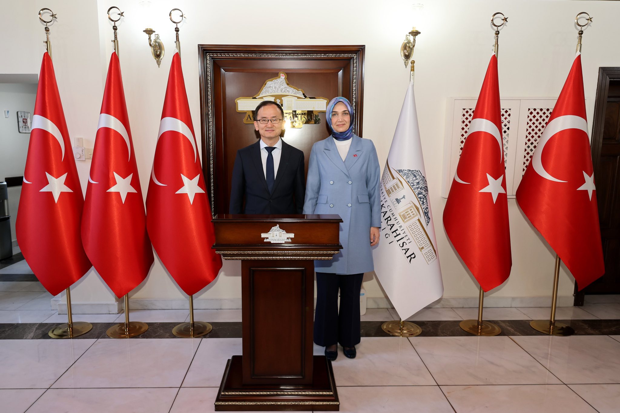 Çin Halk Cumhuriyeti Büyükelçisi'nden Valiliğe Ziyaret