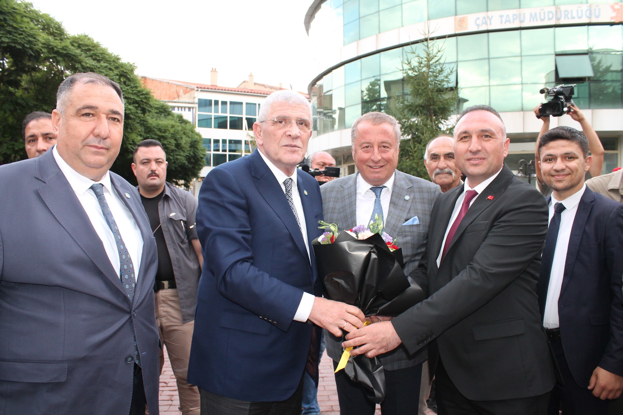  Dervişoğlu Çay'a Geliyor