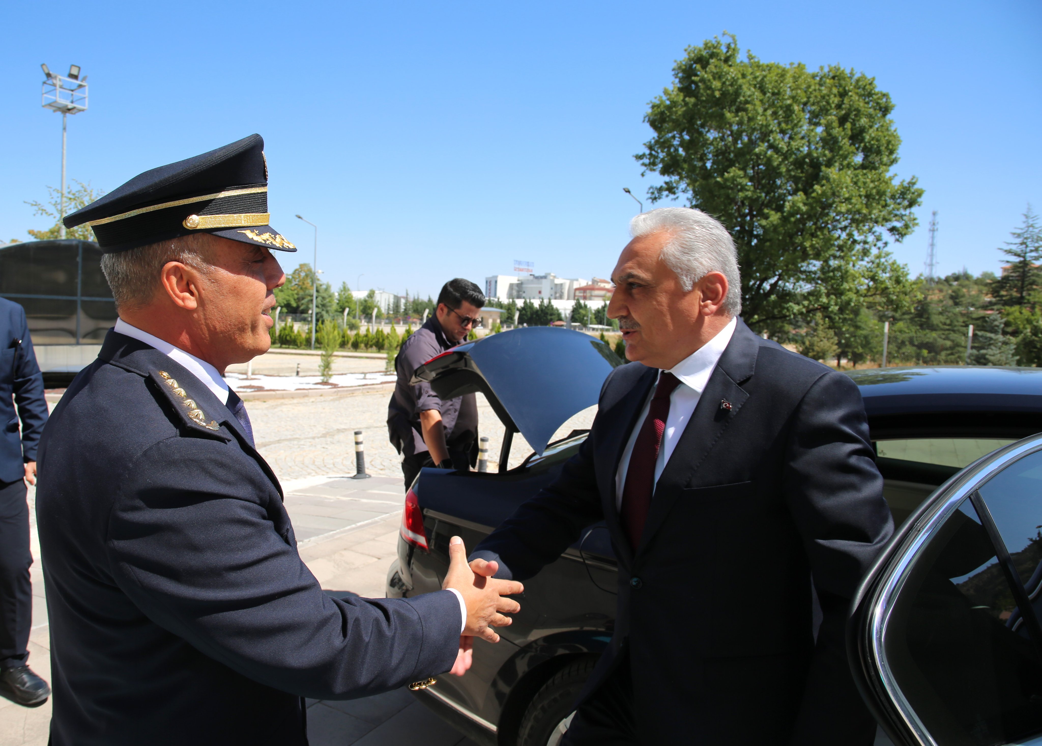 Urhal ve Süllü'den Erol'a ziyaret