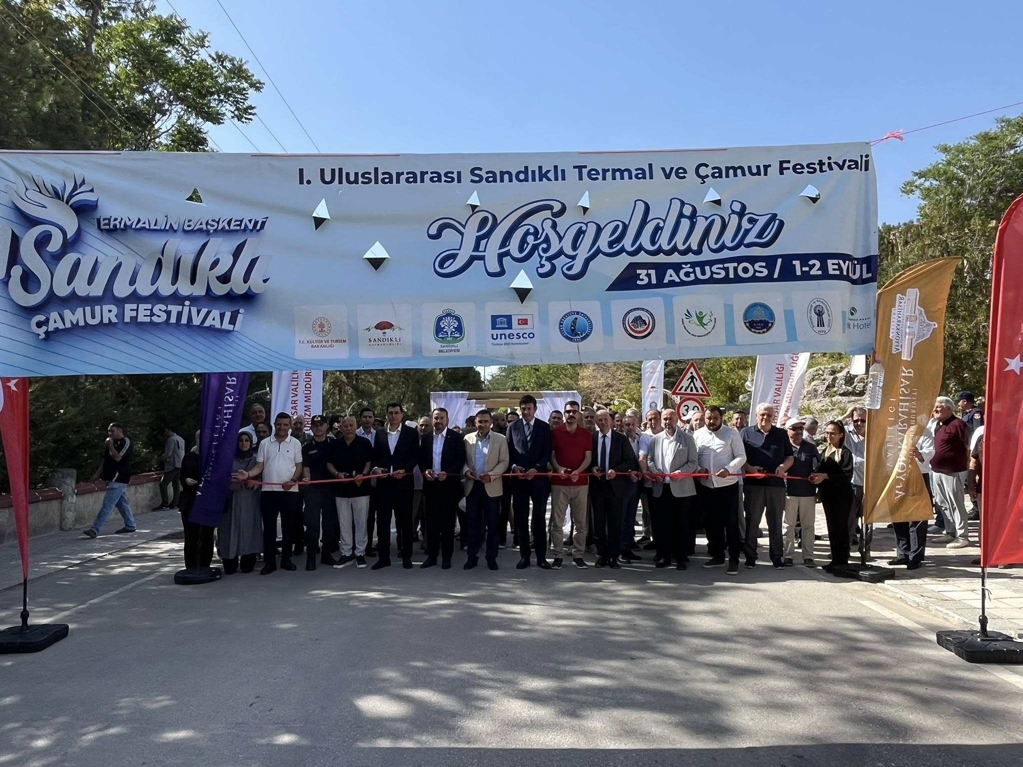 1.Uluslararası Sandıklı Termal ve Çamur Festivali Başladı