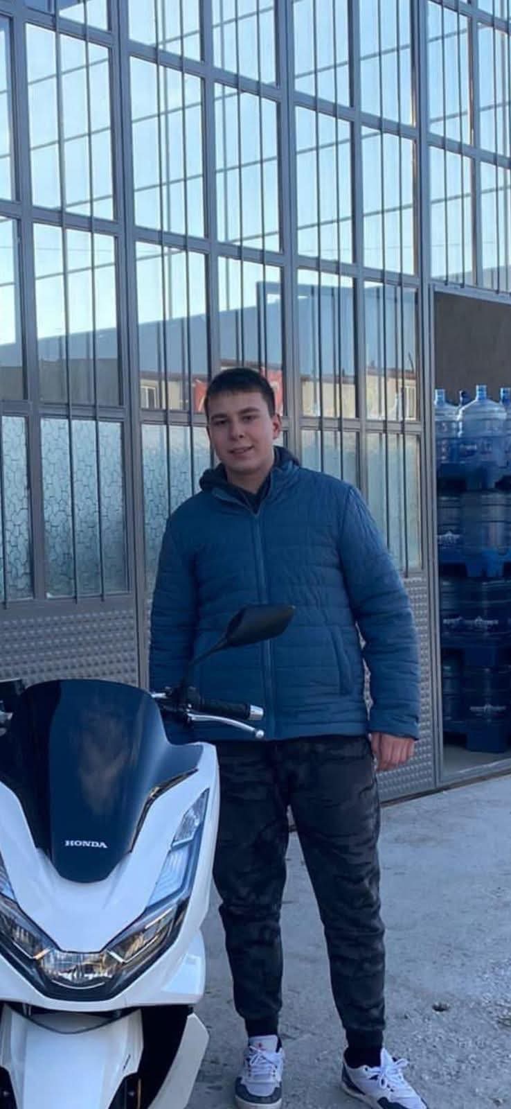 Kavgada 1 Genç Öldü, Baba Ağır Yaralı