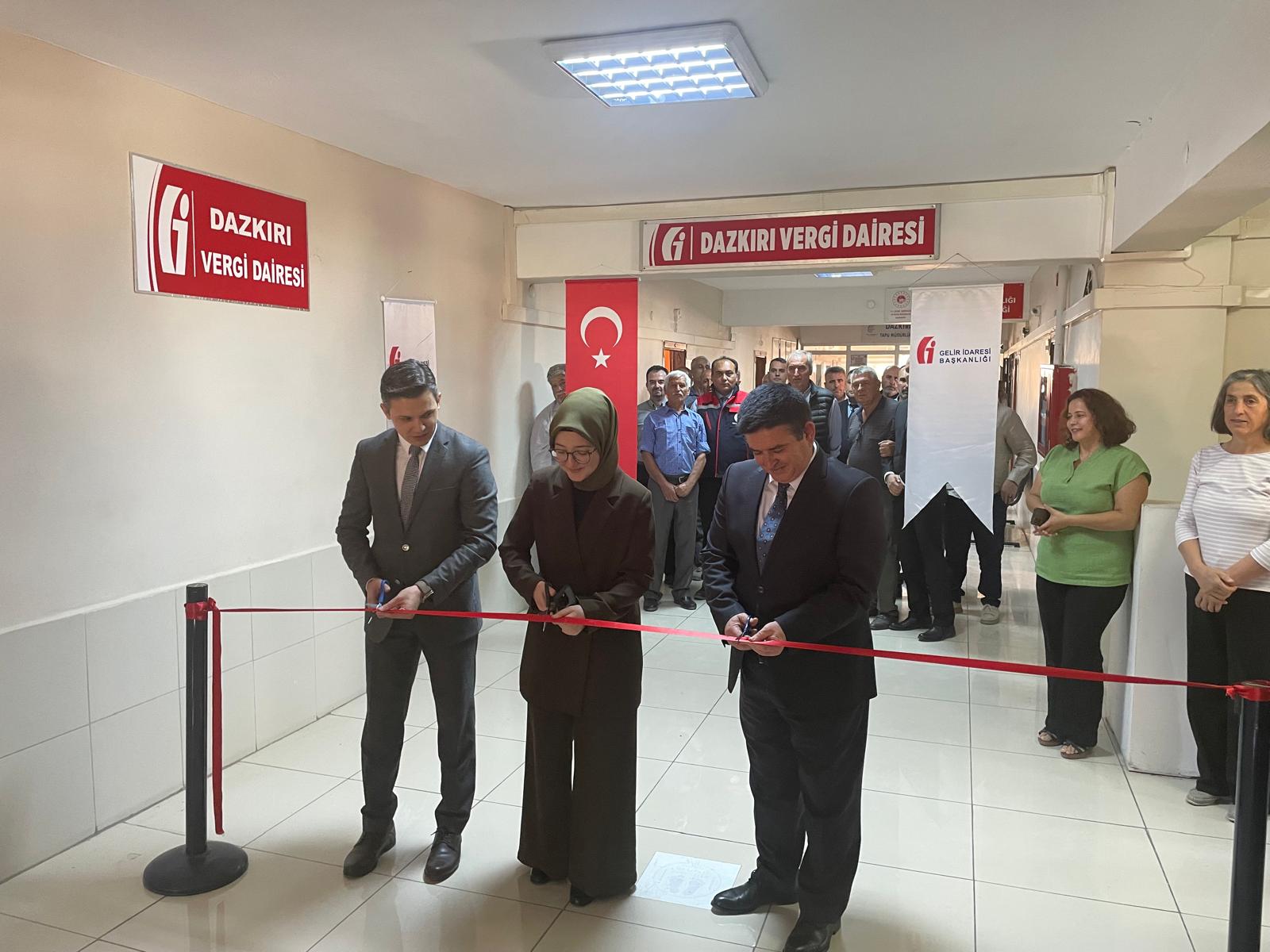 ÇOBANLAR VE DAZKIRI'YA VERGI DAİRESİ AÇILDI