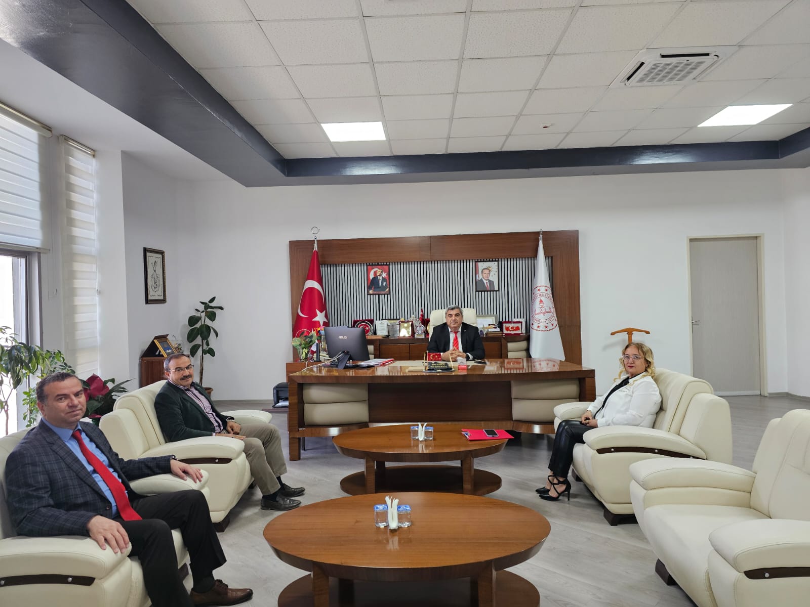 Kent ve İnsan Derneğinden İl Milli Eğitim Müdürüne Ziyaret