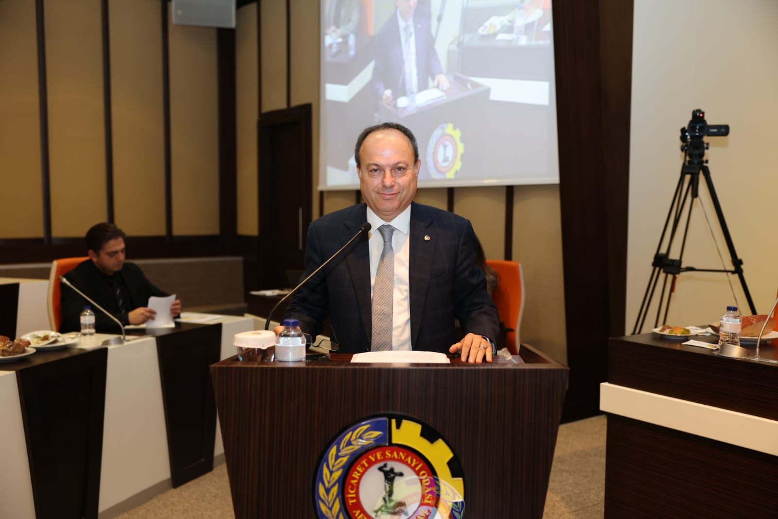 Serteser, Ekonomiyi Değerlendirdi