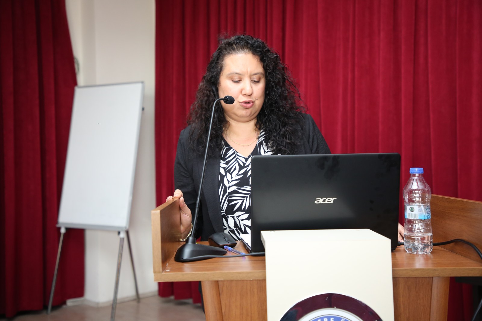 “Cumhuriyet bir biçim, demokrasi ise onun özü”