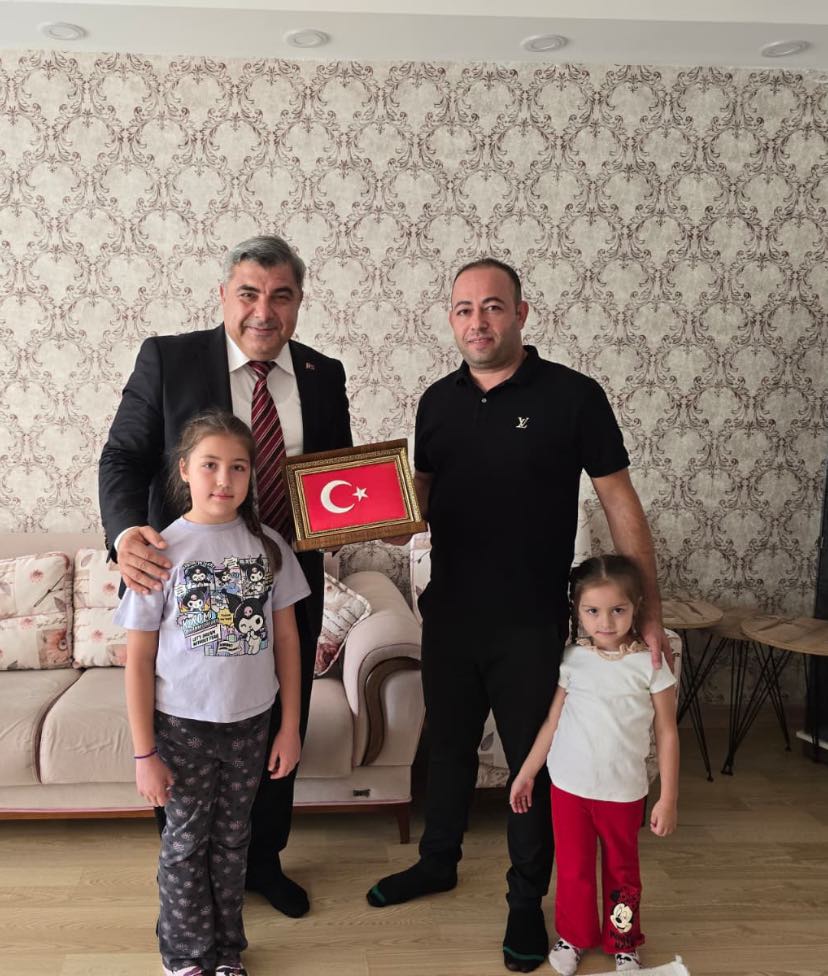 Vatan Size Minnet Borçlu