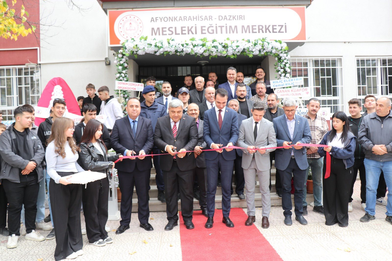 Dazkırı'da Bağımsız Mesleki Eğitim Merkezi Açıldı
