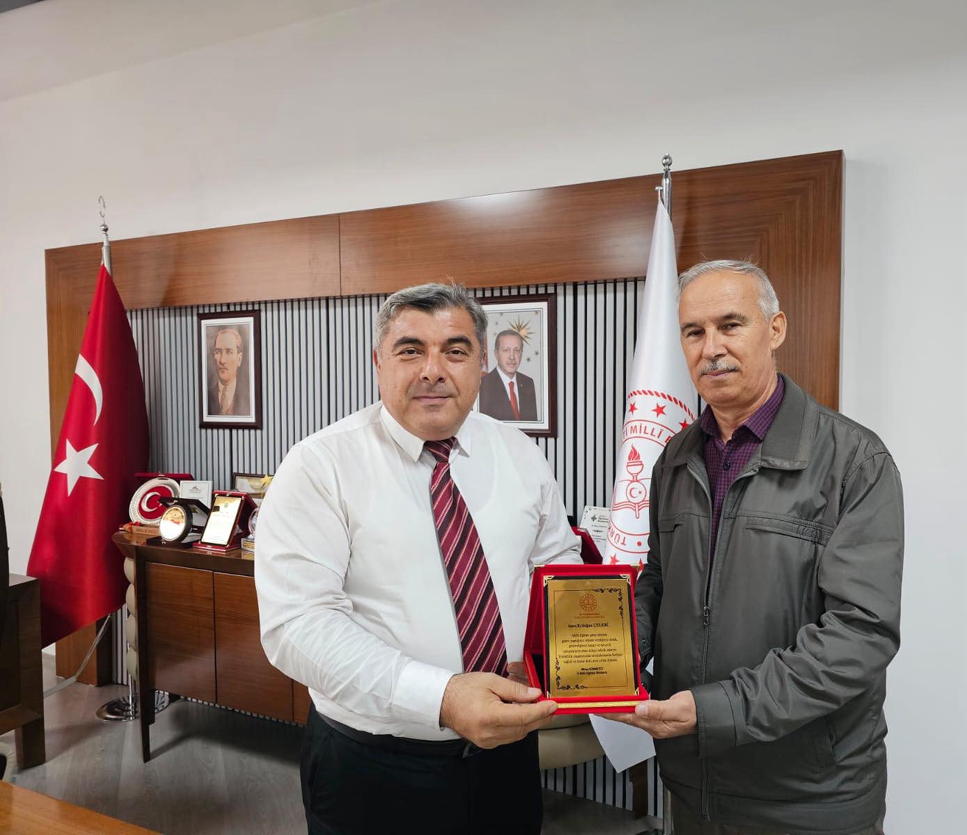 Emekle Geçen Yıllara Vefa