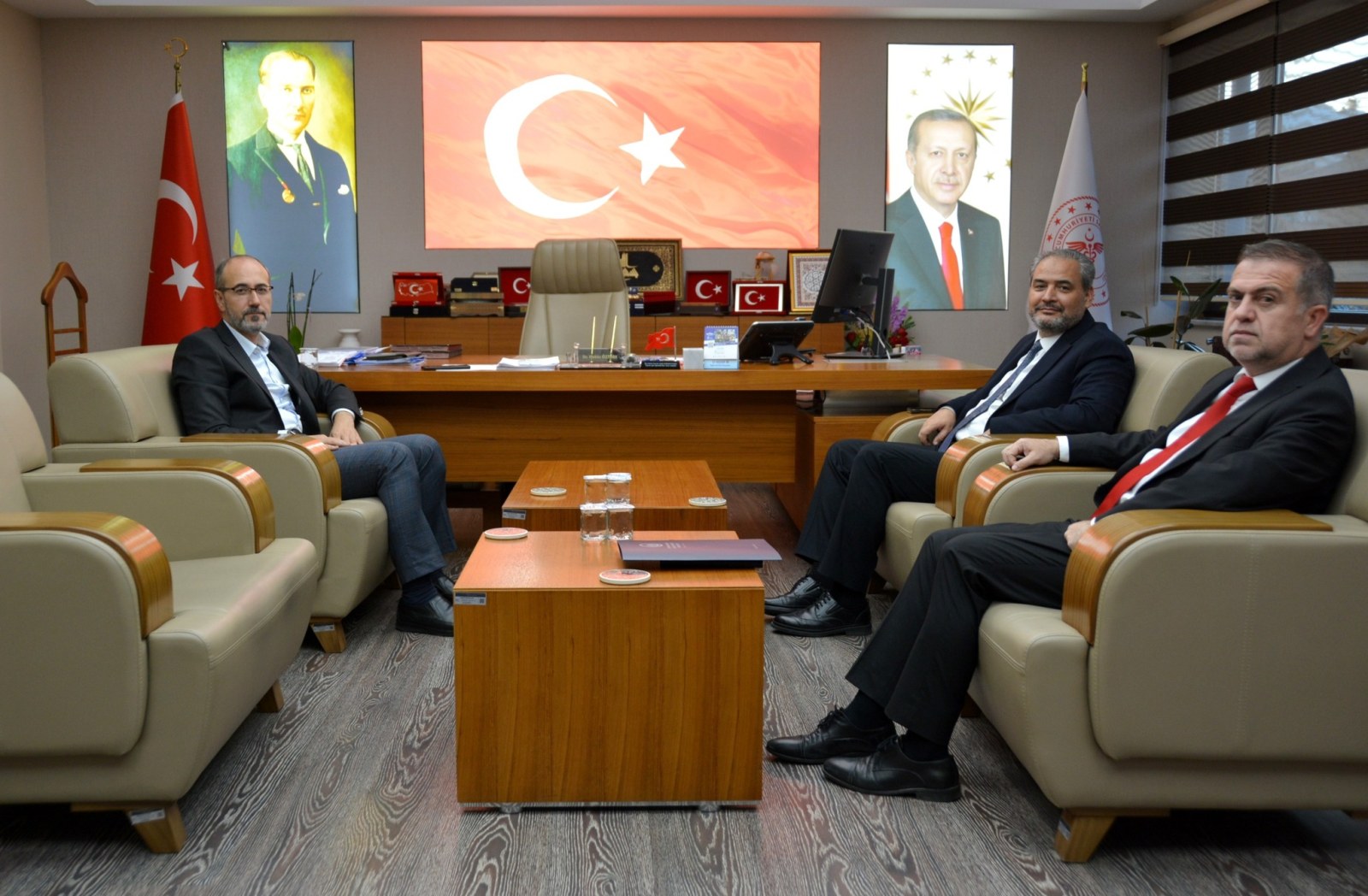 Rektör Aslan ve Dr. Öztürk Bir araya Geldi