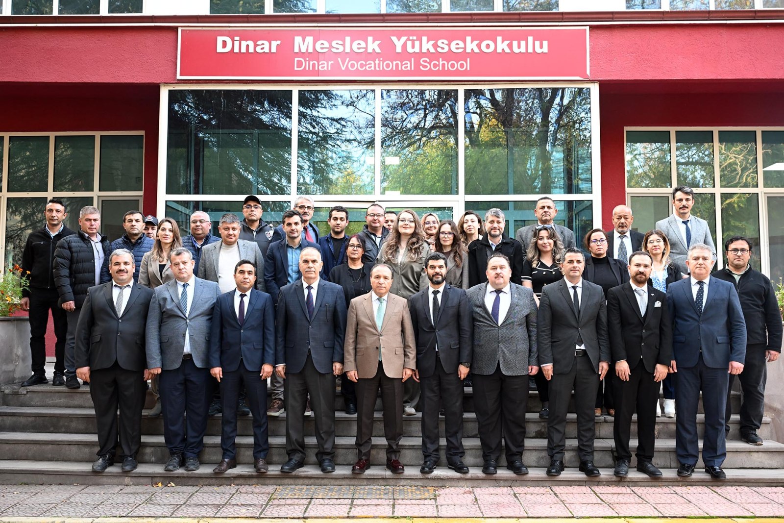 “Gençler ülkemizin geleceği”