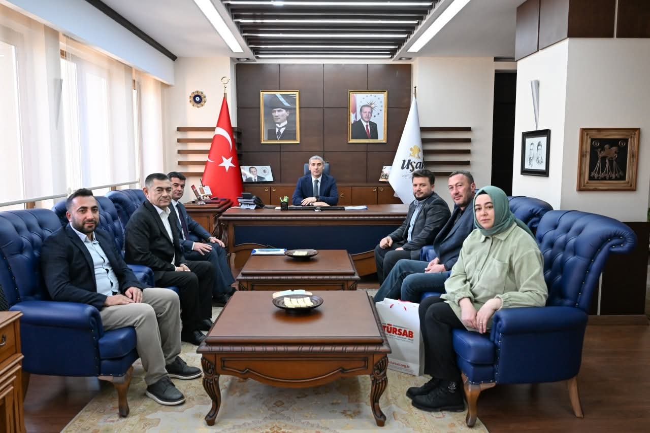 TÜRSAB Dumlupınar Bölge Temsil Kurulu’ndan Uşak Valisi’ne Ziyaret
