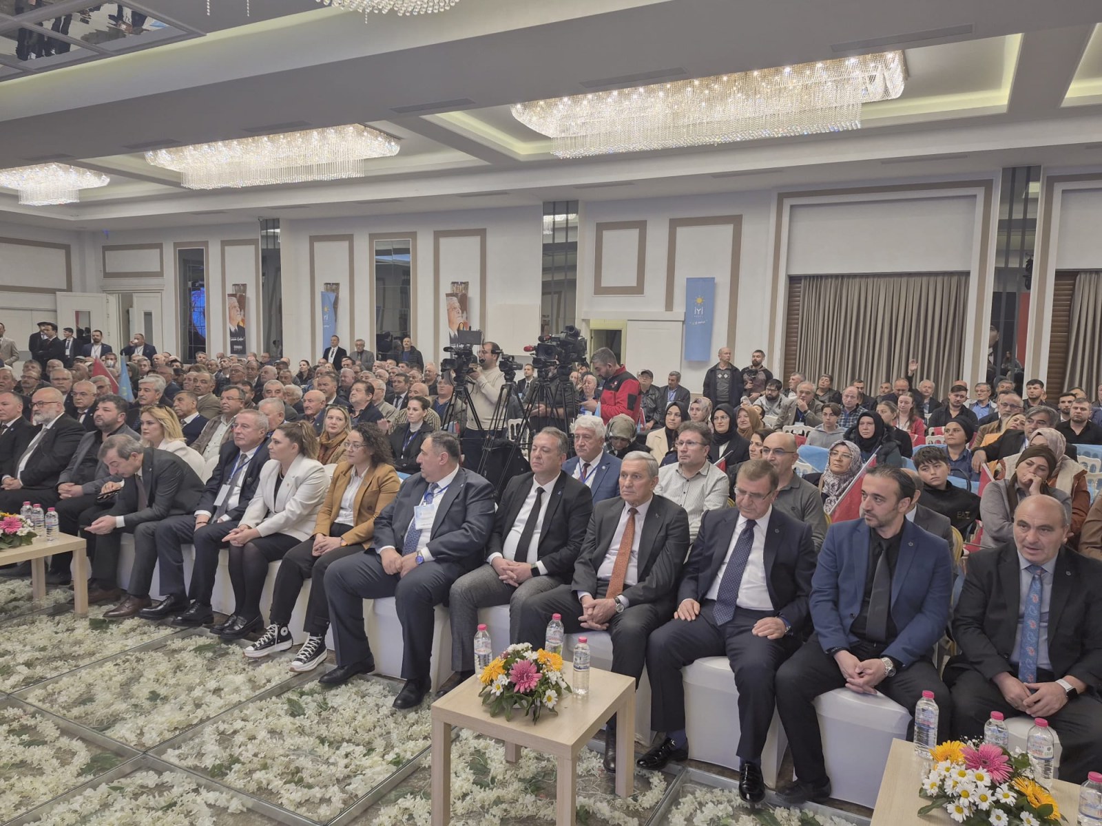 İYi Parti İl Kongresi Derya Düğün Salonu'nda yapılıyor