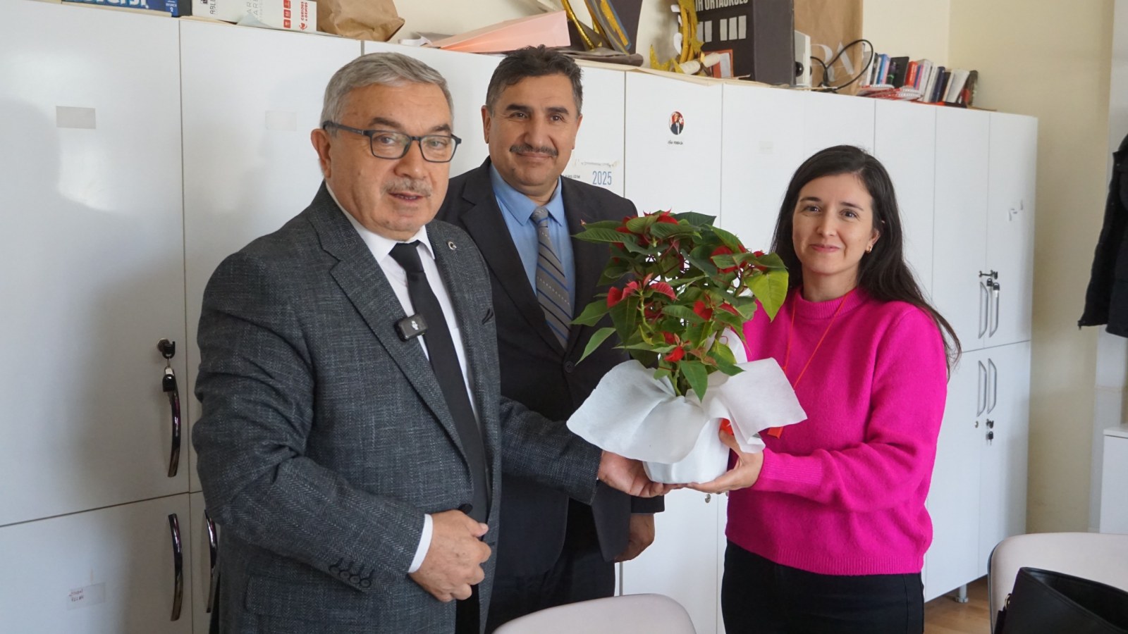 ÖĞRETMENLİK KUTSAL BİR MESLEKTİR