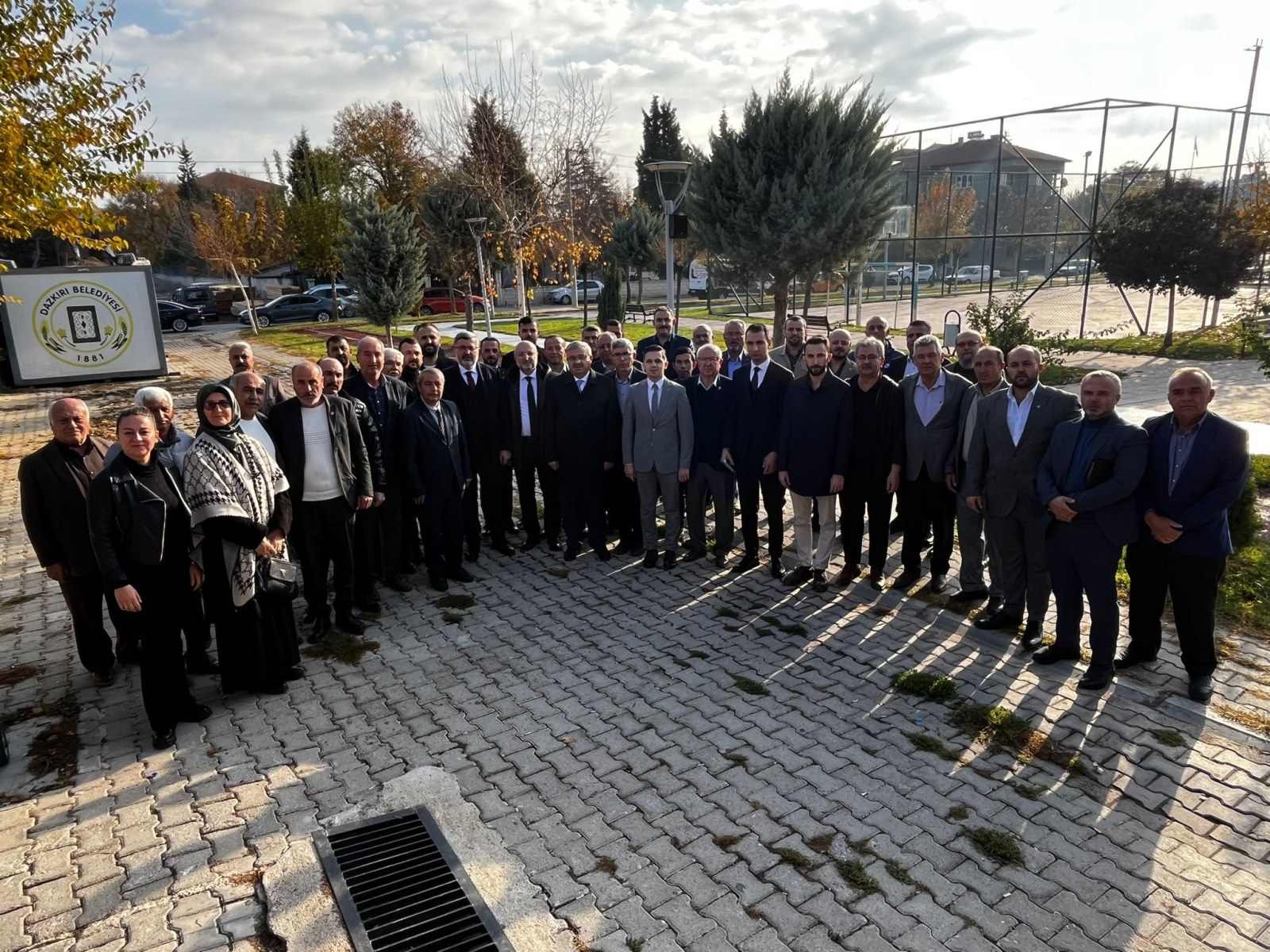 Özkaya ve Yurdunuseven Dazkırı'da Muhtarlarla Buluştu