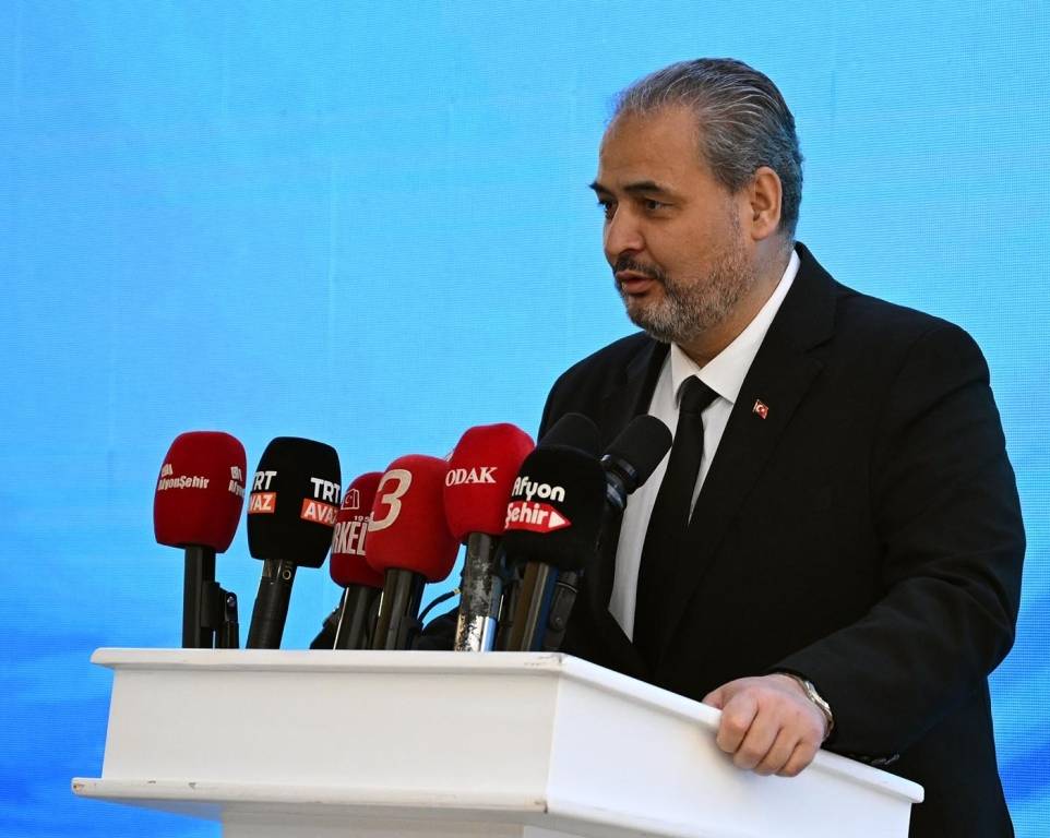 Prof. Dr. Aslan, Türk Dünyası 1. Su Çalıştayında Konuştu