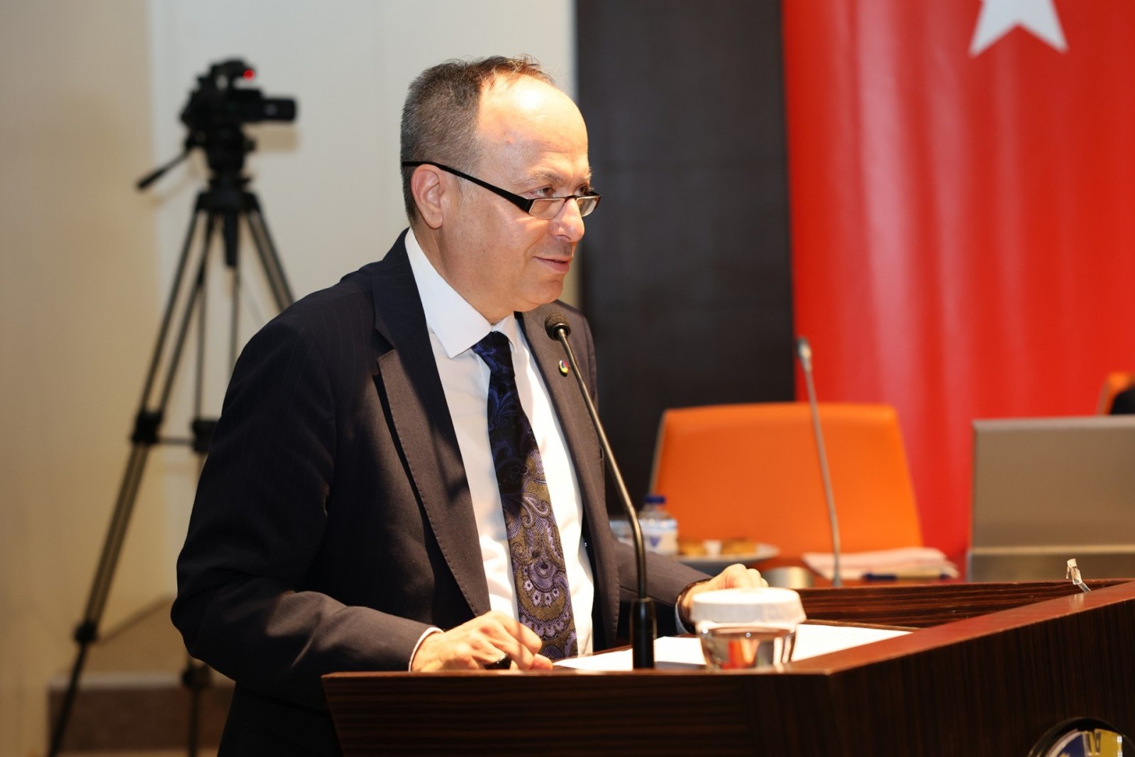 SERTESER, GÜNCEL GELİŞMELER HAKKINDA DEĞERLENDİRMELERDE BULUNDU