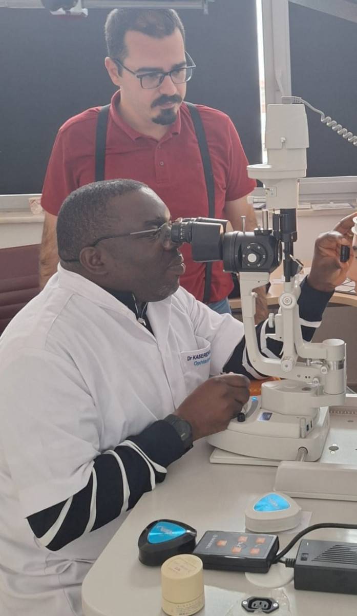 AFSÜ’de Gözlemci Asistan Olan Afrikalı Hekim Dr. Pius Ülkesine Hizmet Etmek İstiyor