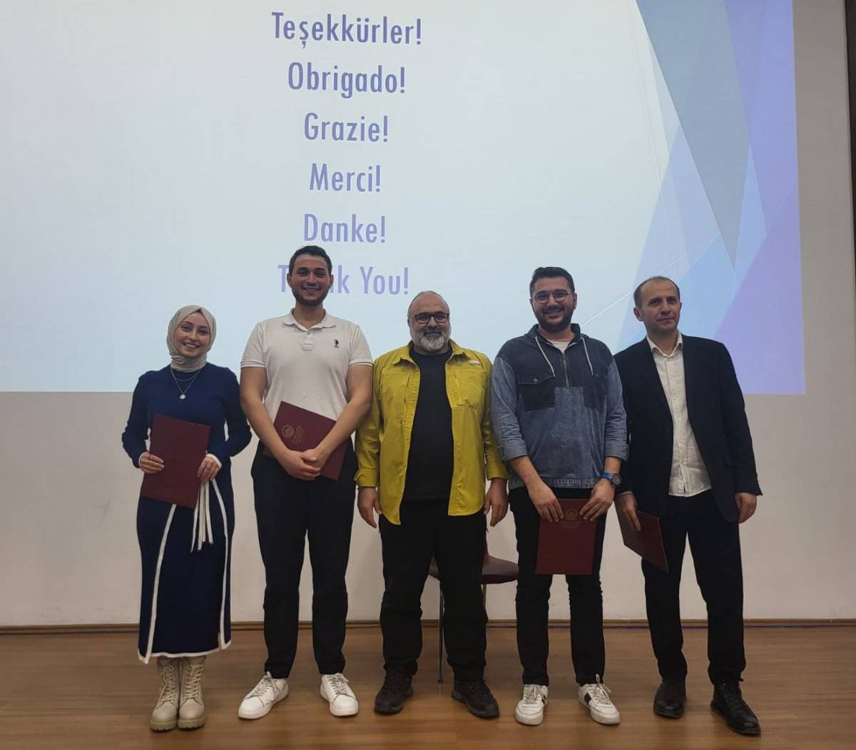 Öğrenciler, Staj ve Yurt Dışı Eğitim Deneyimlerini Aktardılar