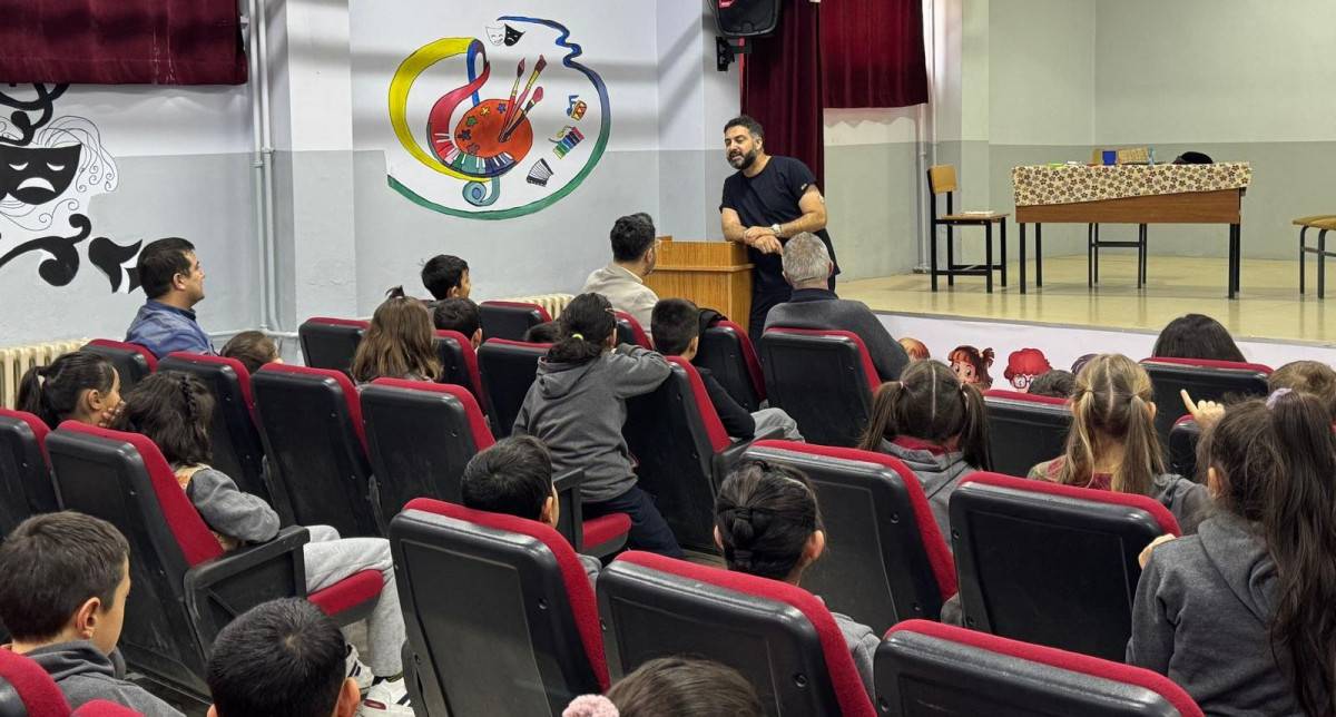Doç. Dr. Balcı, İlkokul Öğrencilerine Hekimliği Anlattı