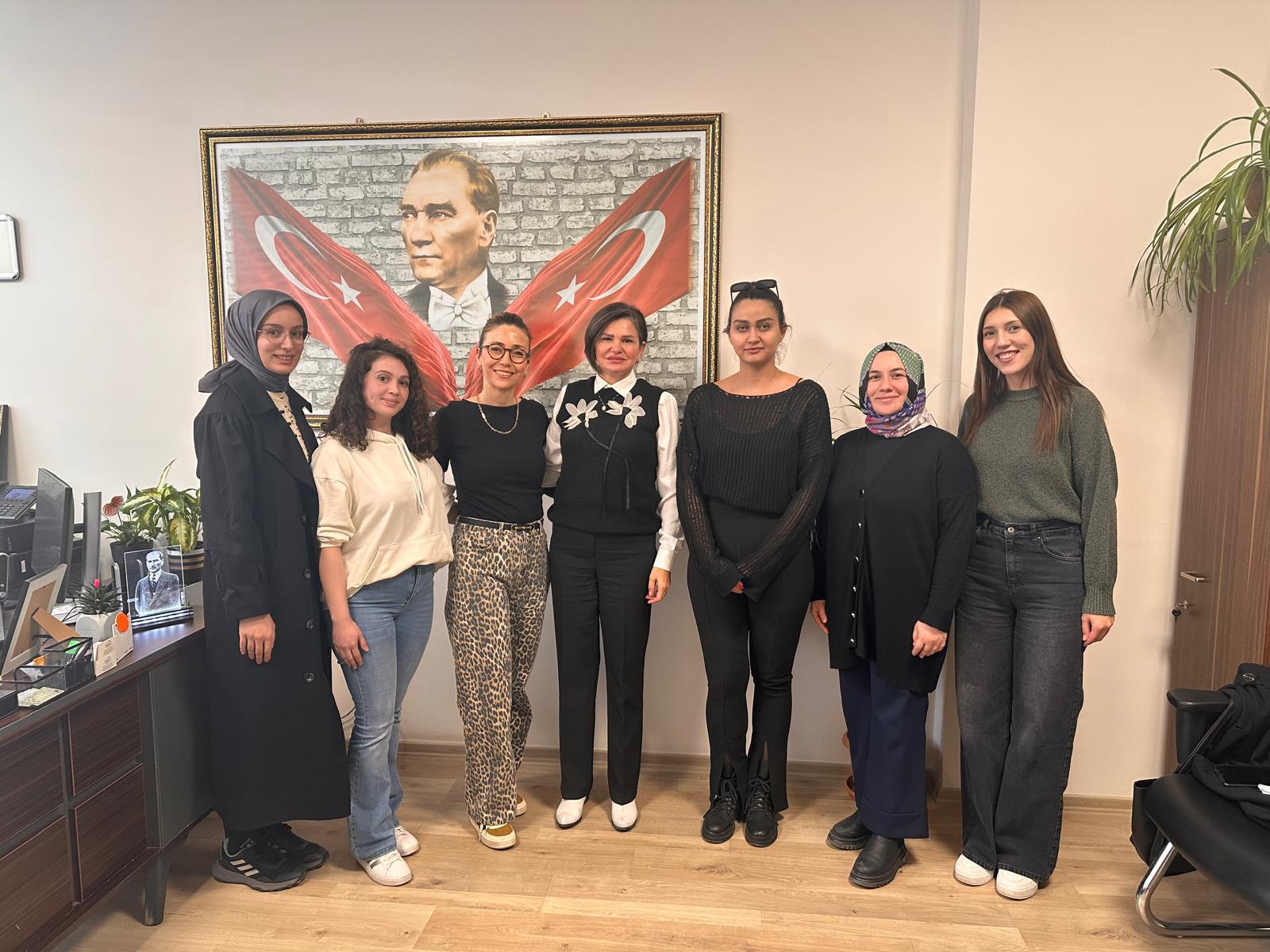 Öğrencilerden Yılmaz'a Ziyaret