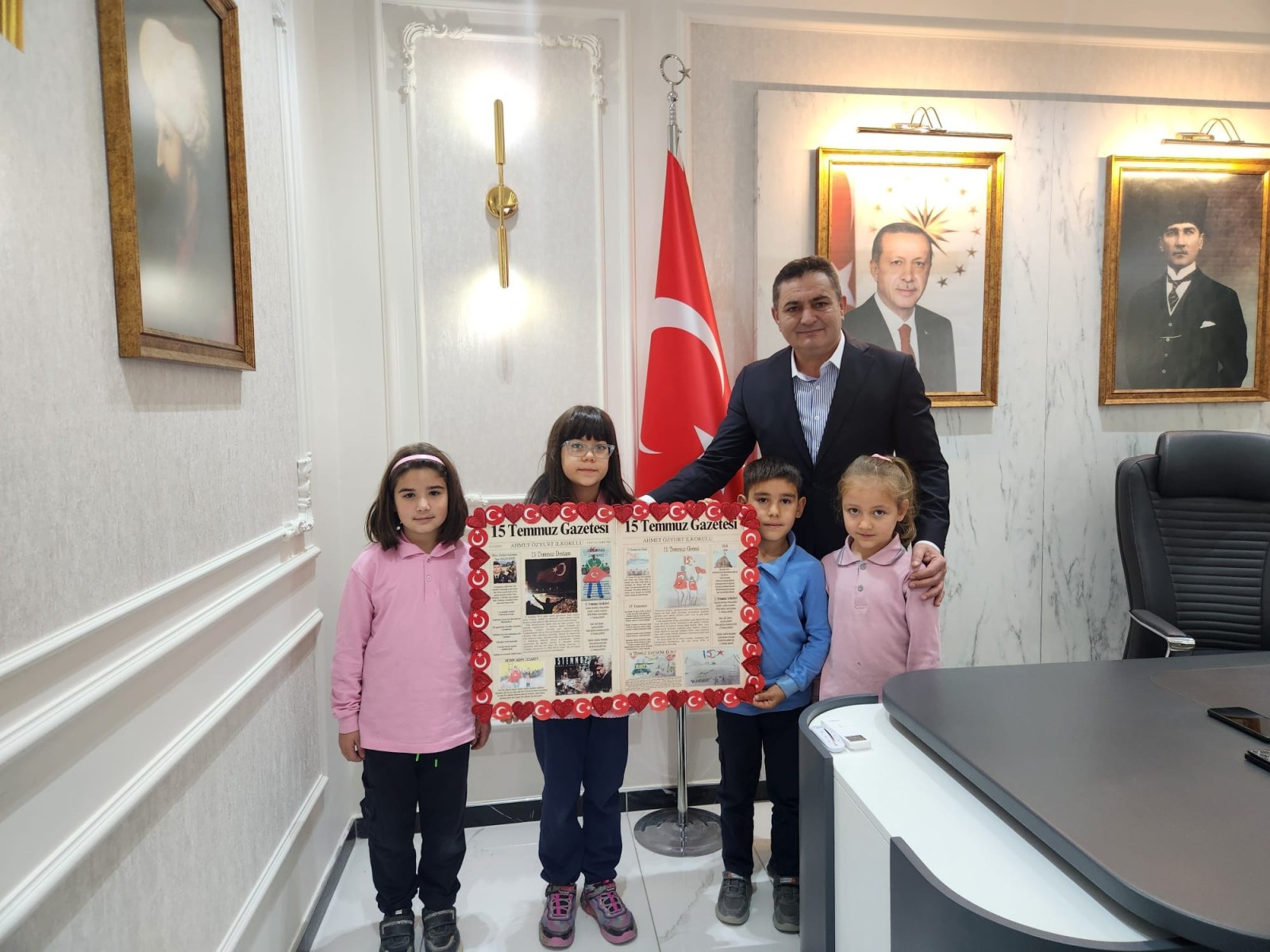 Altuntaş, Öğrencileri Belediye'de Misafir Etti