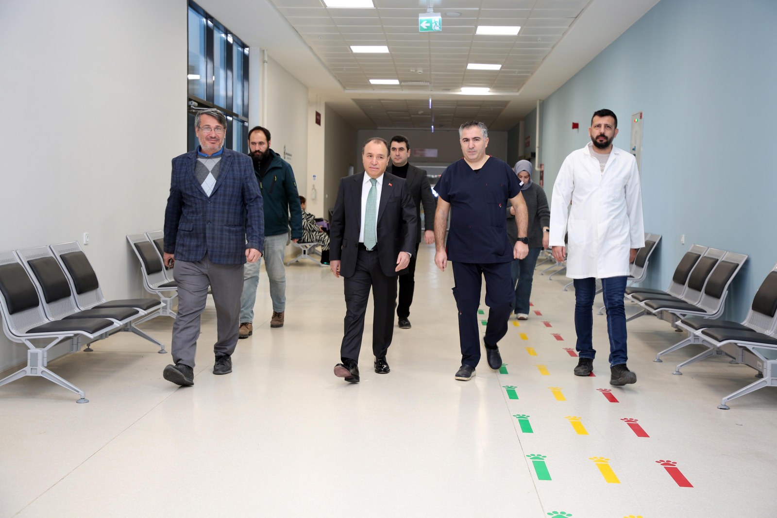 Karakaş, Kocatepe Hayvan Hastanesinde İncelemelerde Bulundu