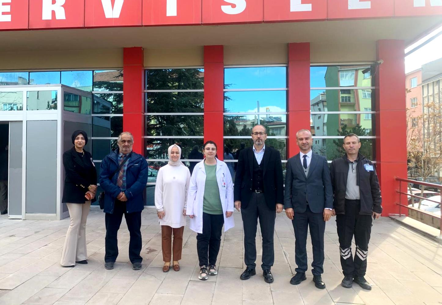 Dr. Öztürk Sandıklı'yı Ziyaret Etti