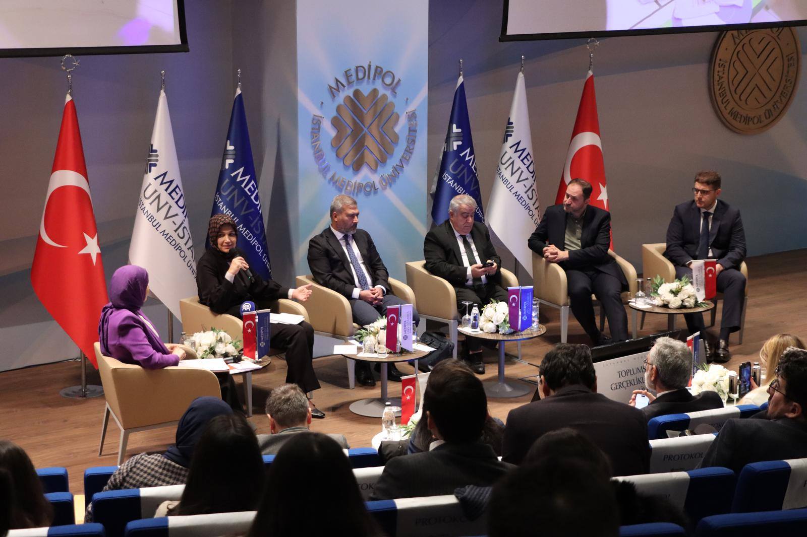 Devlet Ana, Aile Paneline Katıldı