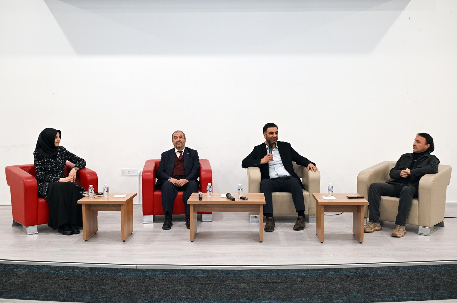 İlahiyat Fakültesinde Kamu Kurumlarında İstihdam Olanakları Anlatıldı