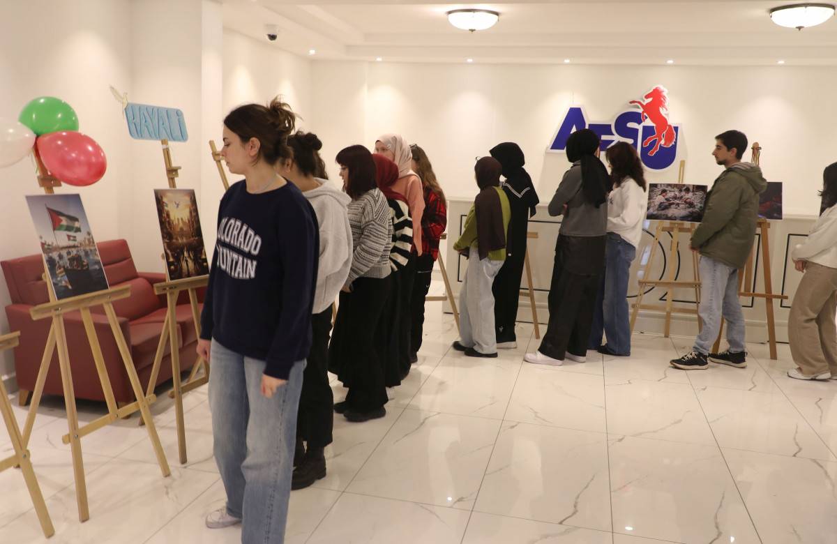 AFSÜ Hemşirelik Bölümü Öğrencileri “Direnişin Renkleri Gazze” Sergisi Düzenledi