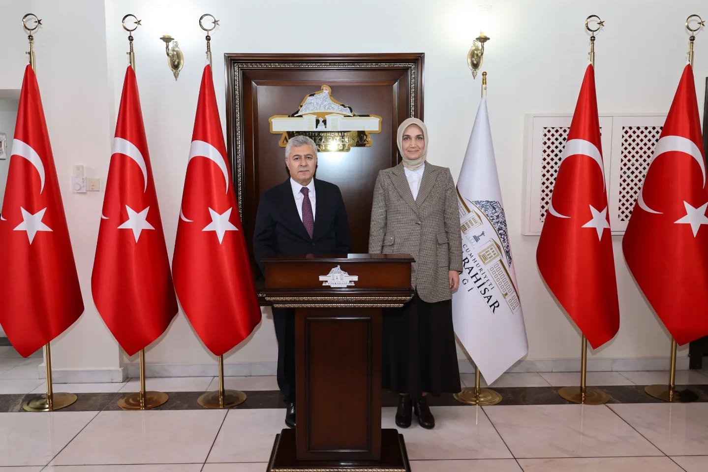 Şentürk'ten Devlet Ana'ya Ziyaret