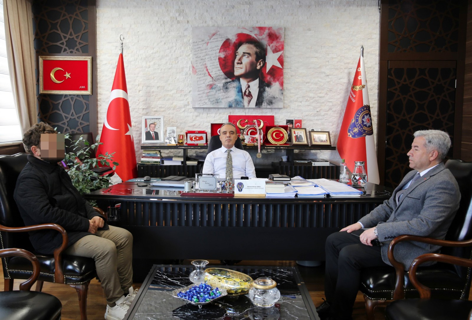 İntihar Teşebbüsünü Emniyet Müdürü Erol Önledi