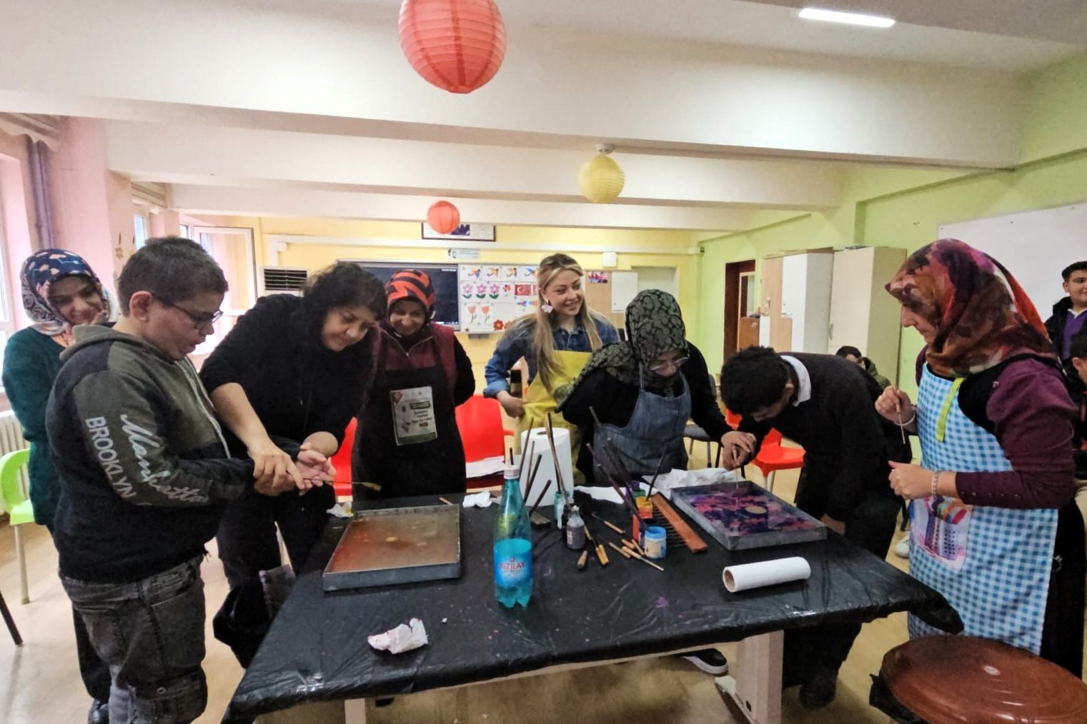 Ebru Sanatı Gençlerle Buluştu