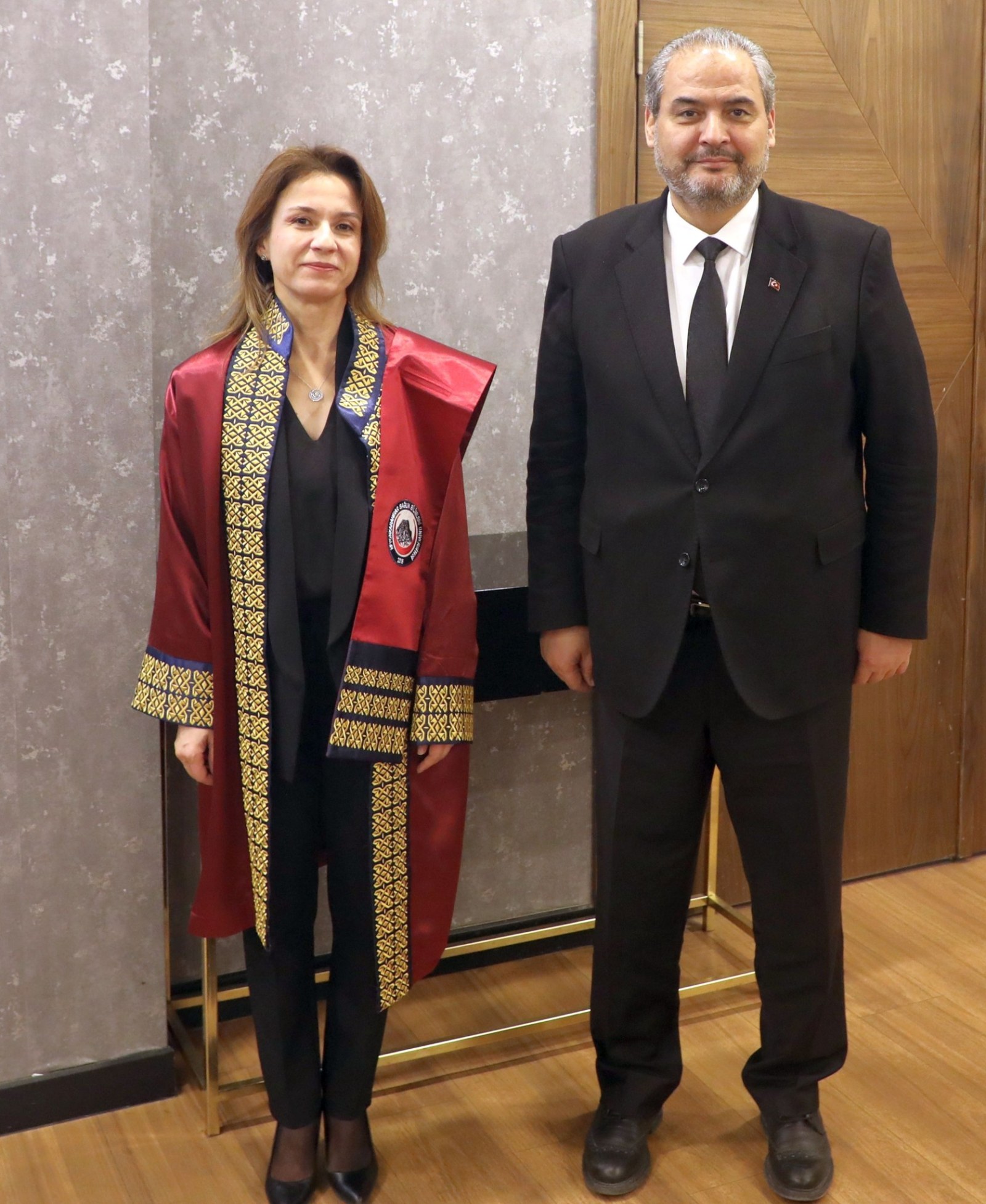 AFSÜ Güçleniyor: Yeni Atanan Profesörler Cübbe Giydi