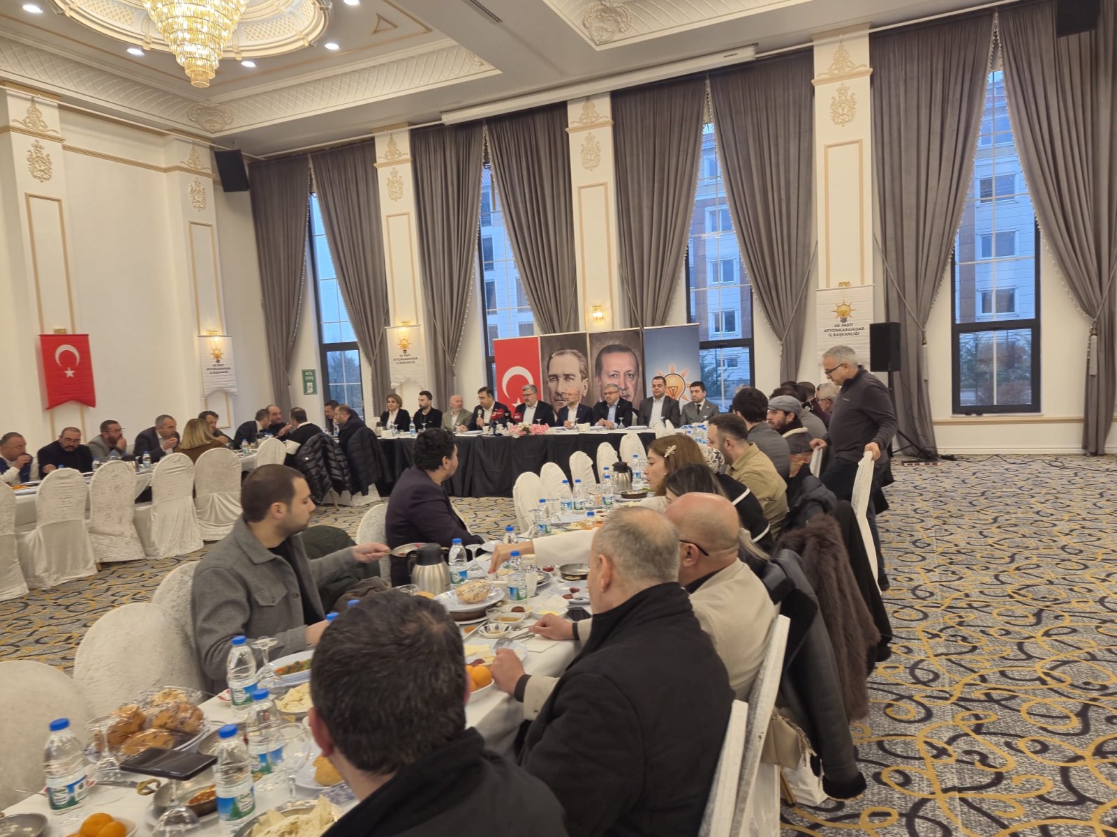 AK PARTİ YILLIK BİLGİLENDİRME TOPLANTISI