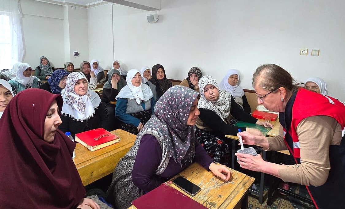 Afyonkarahisar’da Kadın Çiftçilere Yönelik Eğitimler Sürüyor